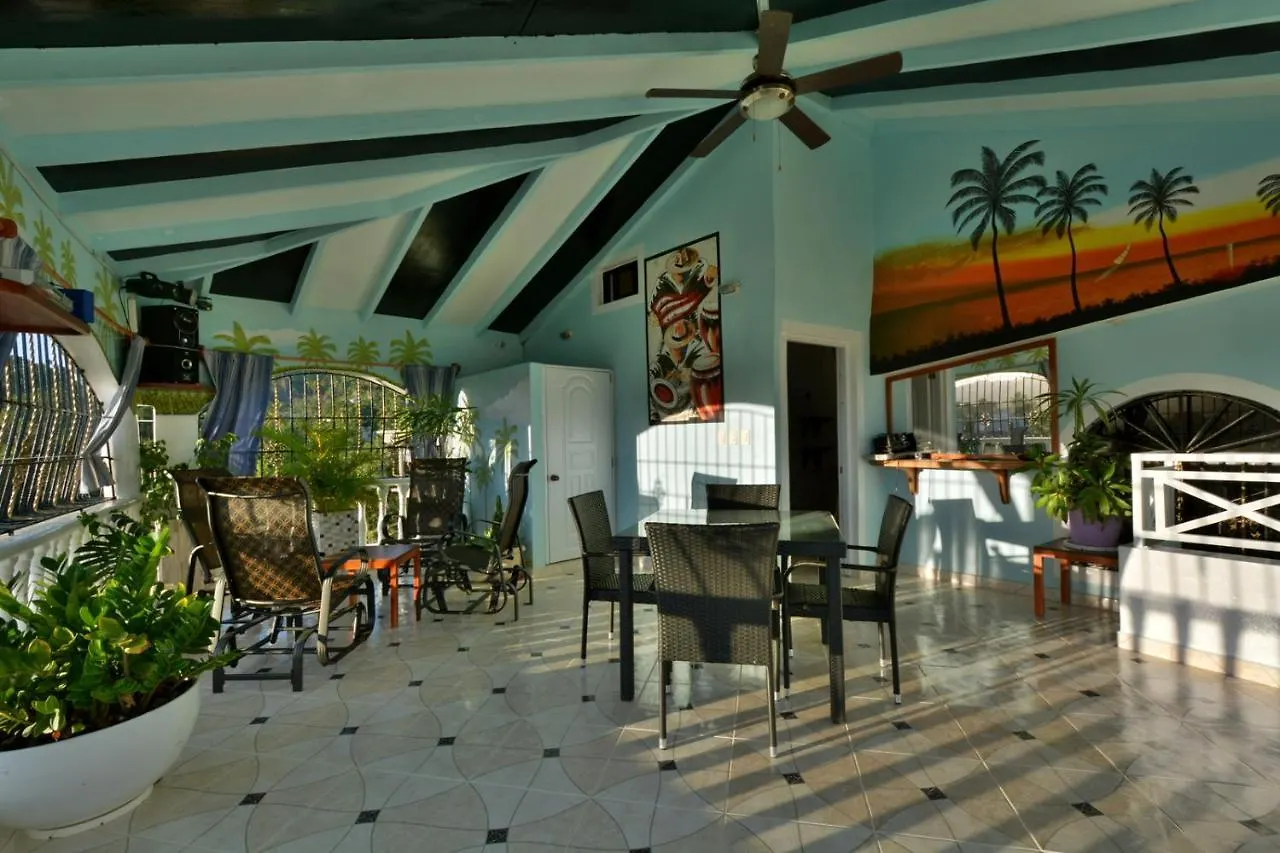Villa Alegria Samana 0*,  República Dominicana